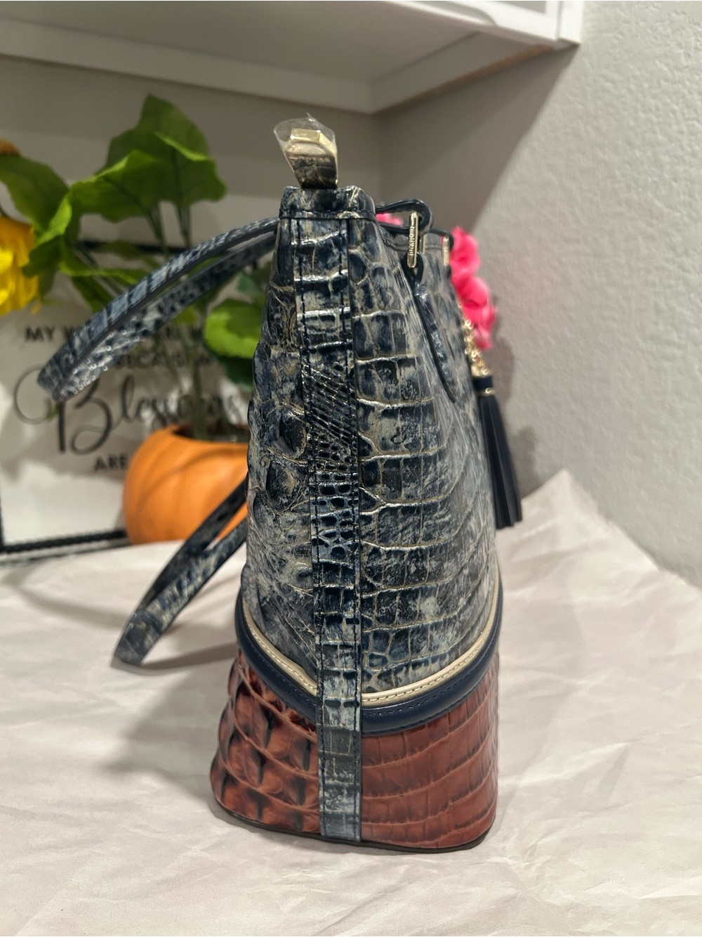 Brahmin Glacier Eastwood Medium Asher - Picture 4 of 8